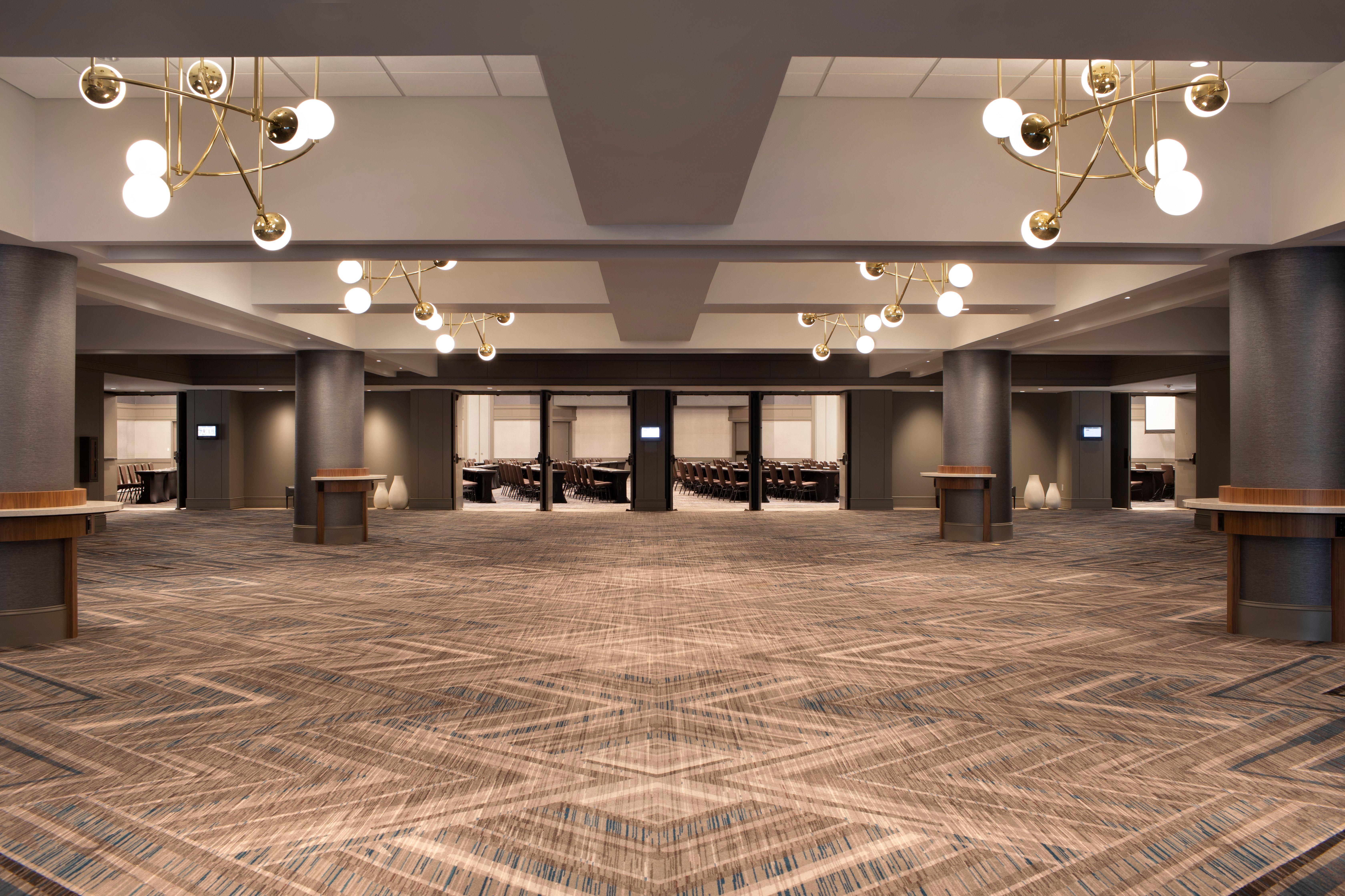 Отель Crowne Plaza Atlanta Perimeter At Ravinia By Ihg Данвуди Экстерьер фото