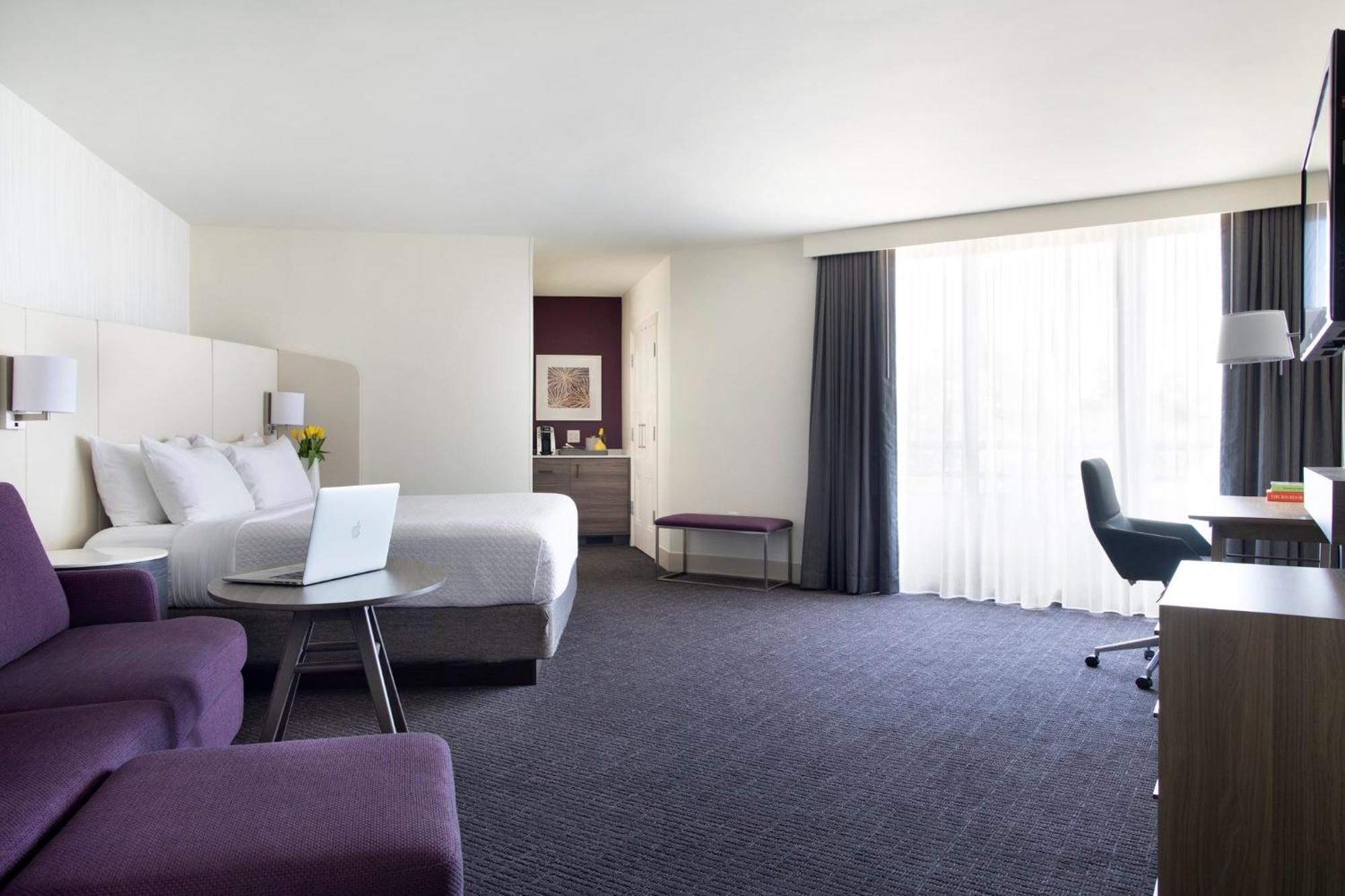 Отель Crowne Plaza Atlanta Perimeter At Ravinia By Ihg Данвуди Экстерьер фото