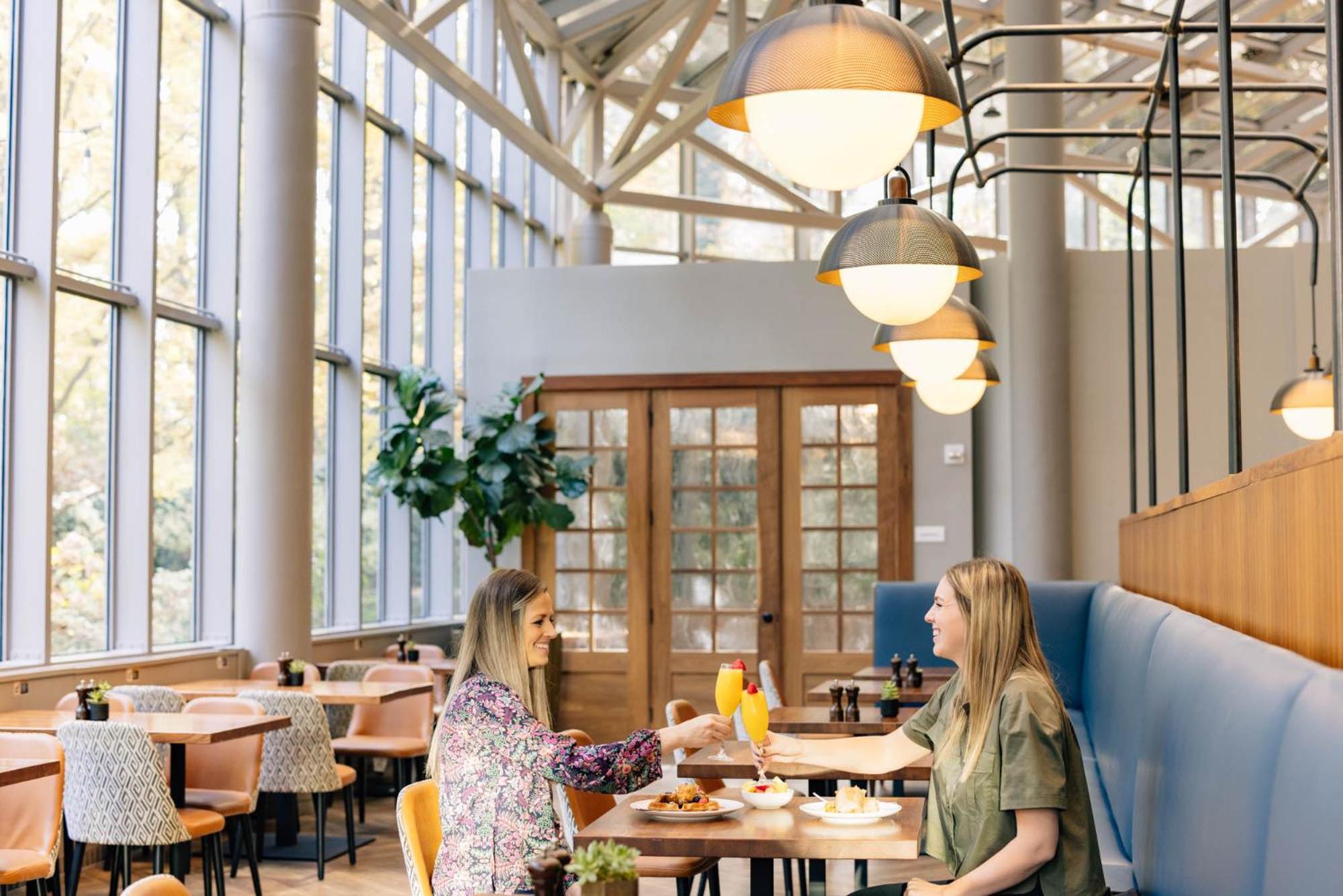 Отель Crowne Plaza Atlanta Perimeter At Ravinia By Ihg Данвуди Экстерьер фото