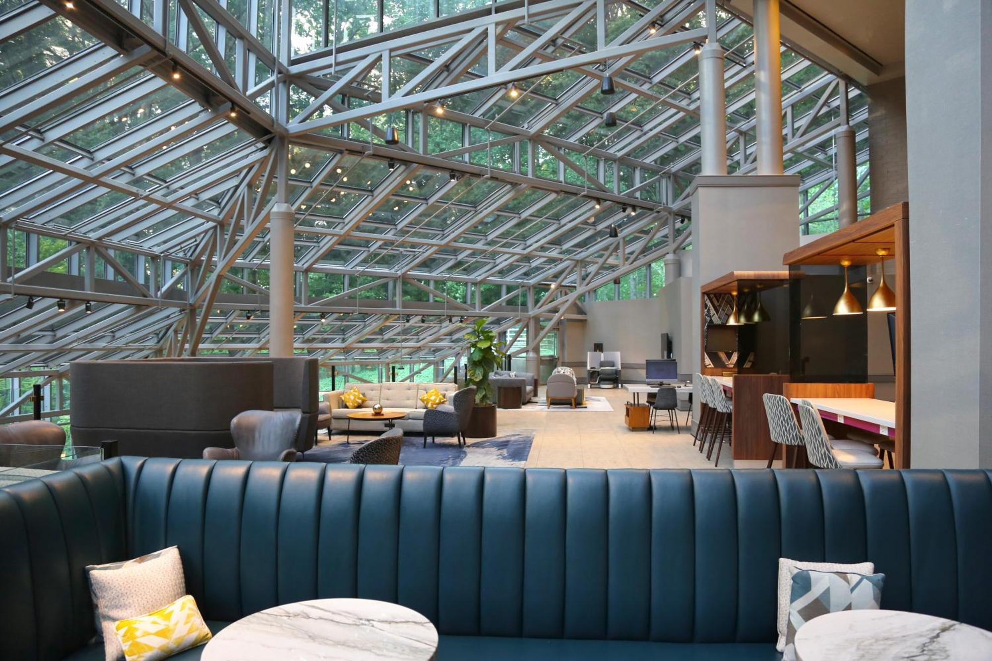 Отель Crowne Plaza Atlanta Perimeter At Ravinia By Ihg Данвуди Экстерьер фото