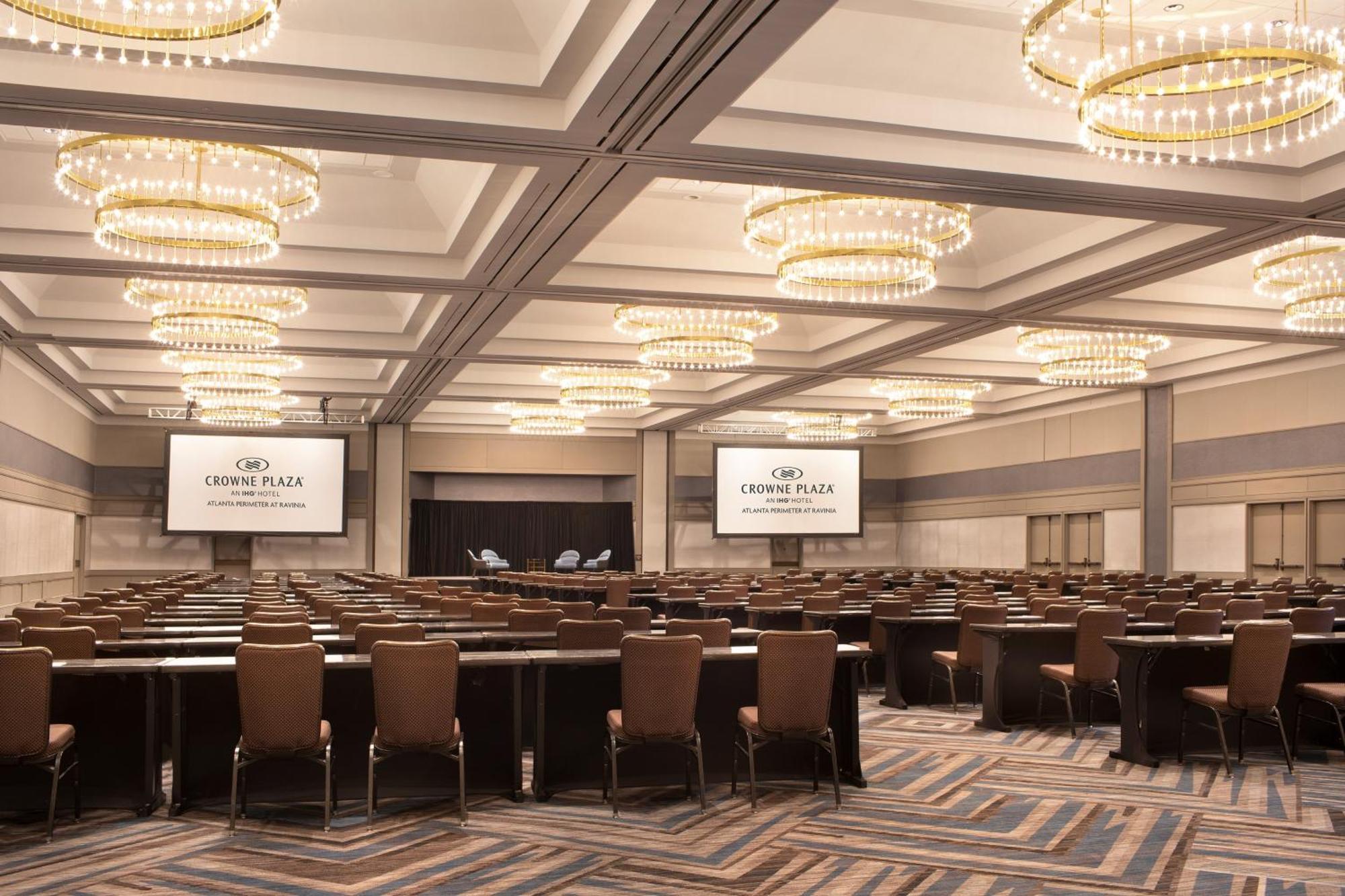 Отель Crowne Plaza Atlanta Perimeter At Ravinia By Ihg Данвуди Экстерьер фото