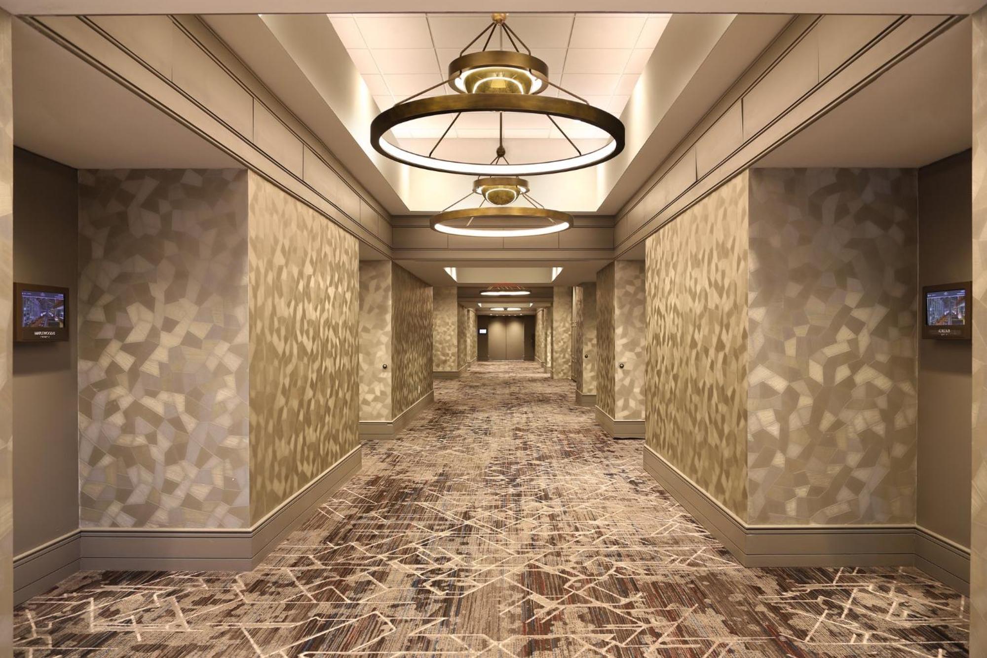 Отель Crowne Plaza Atlanta Perimeter At Ravinia By Ihg Данвуди Экстерьер фото